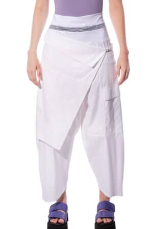 Balloon-cut cargo trousers with asymmetrical wrapping detail 1