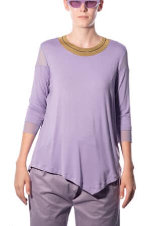 Shirt with accentuated neckline 1