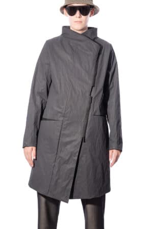Coat with asymmetrical front 1