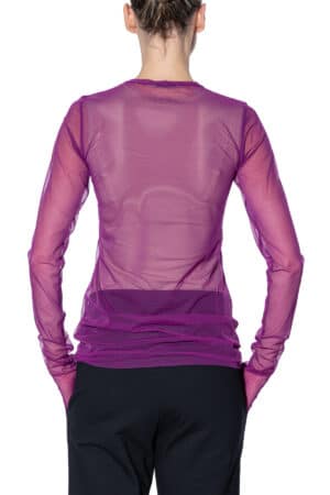 Mesh shirt with thumbholes 2