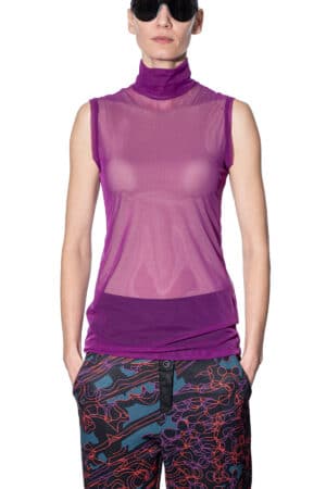 Sleeveless shirt with turtle-neck 1