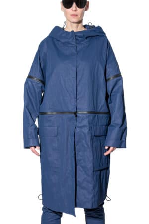 Raincoat with detachable sleeves and bottom 1