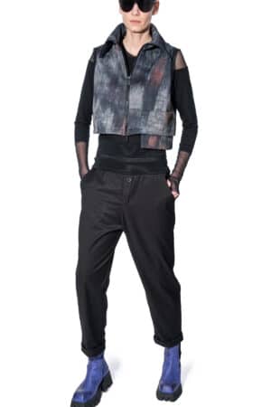 Cropped vest with turtleneck and smartphone pocket 3