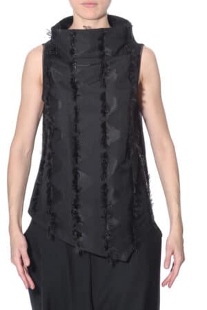 Sleeveless top with standing collar 1