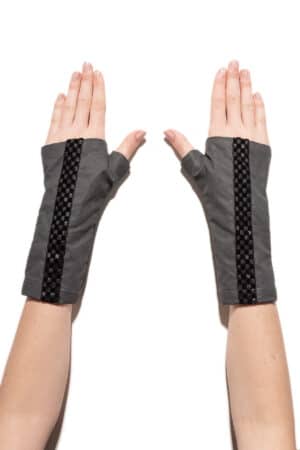 Wrist Warmers 1