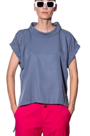 Blouse with short sleeves 1